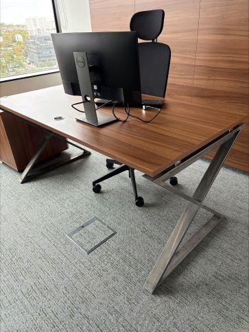 Wooden Desk - Very Good