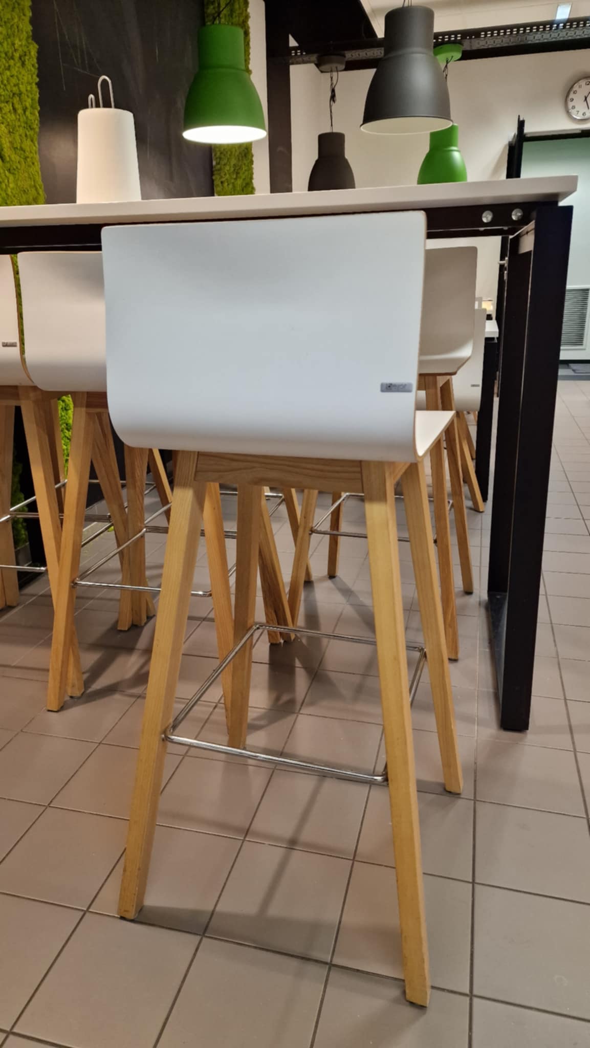 Chair (High) - Good